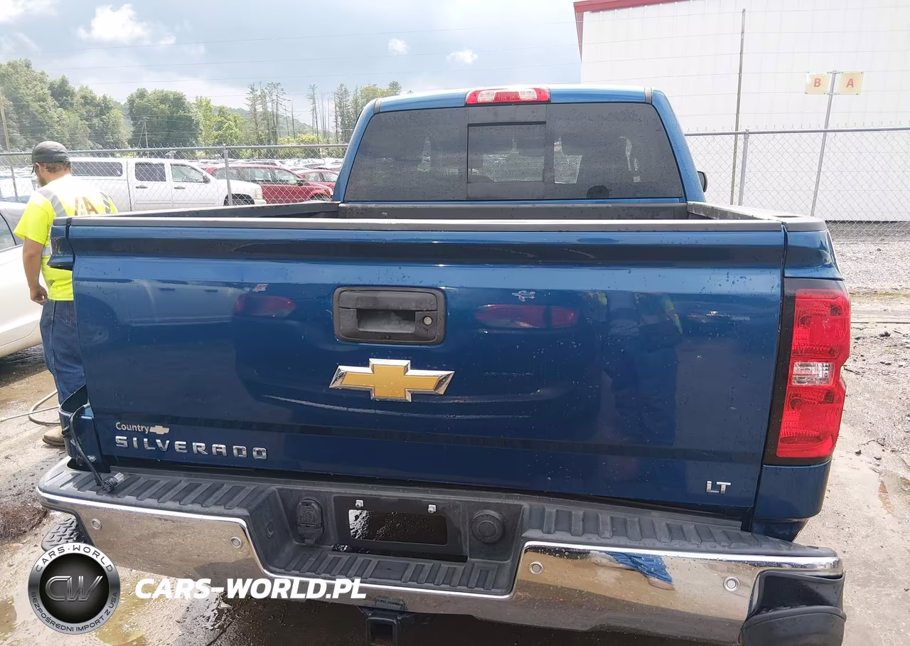 2018 Chevrolet Silverado 1500 1Lt VIN:3GCUKREC2JG378322 - 17
