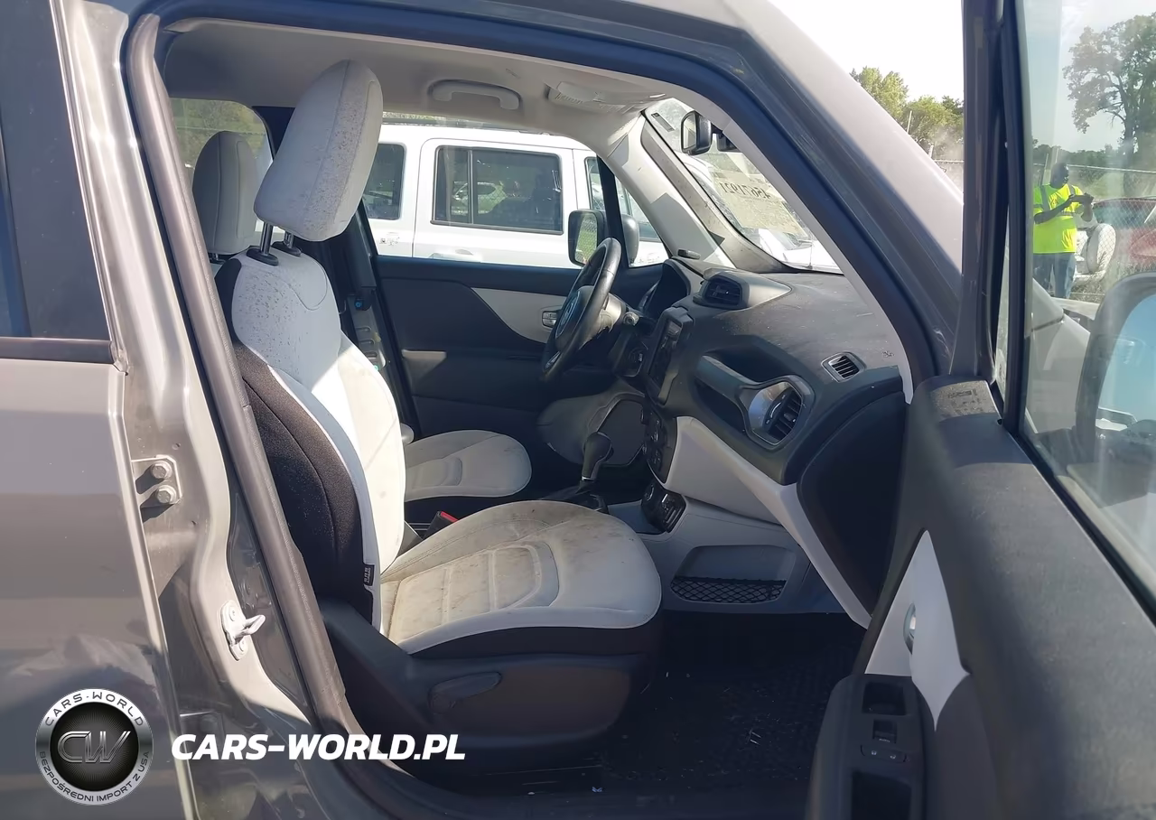 2022 Jeep Renegade Latitude 4X4 VIN:ZACNJDB13NPN63087 - 5