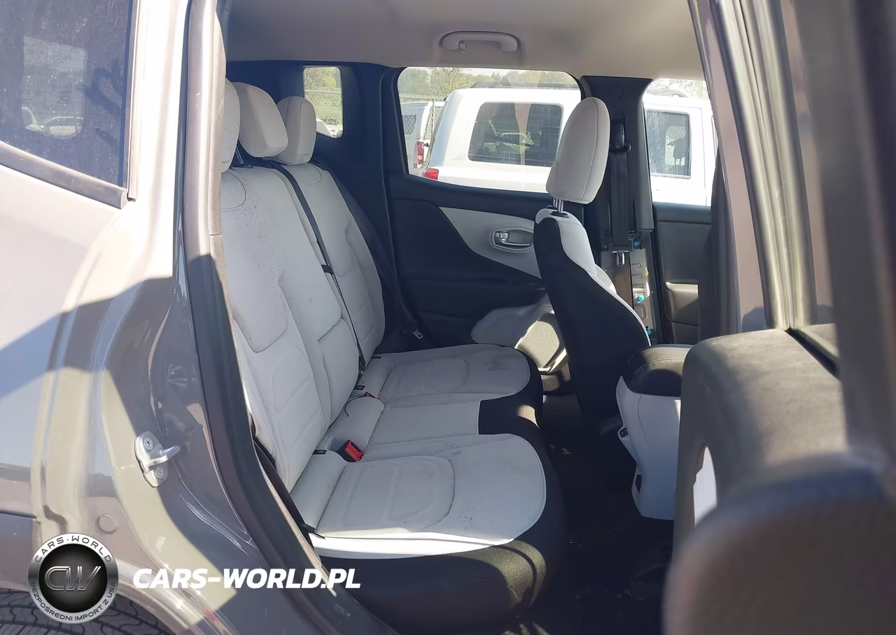2022 Jeep Renegade Latitude 4X4 VIN:ZACNJDB13NPN63087 - 8