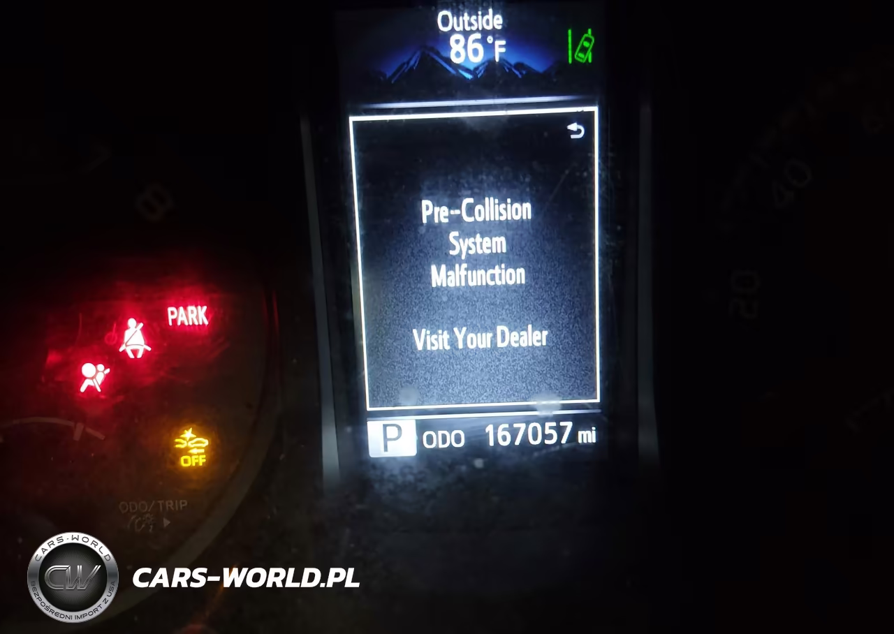 2018 Toyota Tacoma Sr VIN:5TFRX5GN0JX117622 - 16