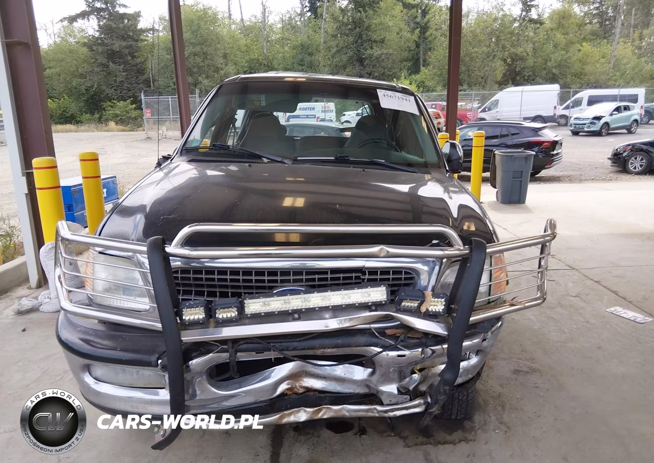 1997 Ford Expedition Eddie Bauer-Xlt VIN:1FMFU18L6VLB81884 - 13