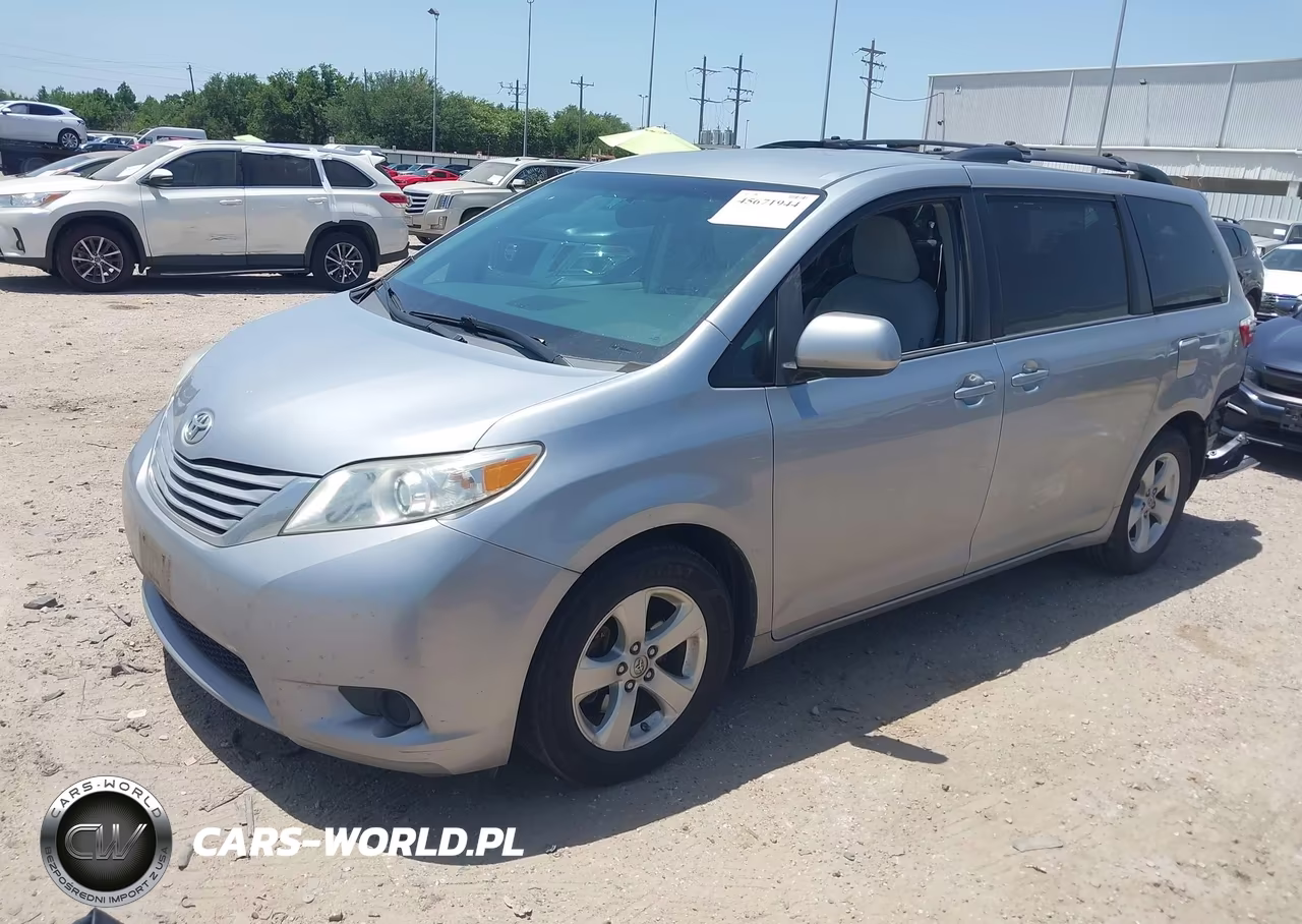 2017 Toyota Sienna Le 8 Passenger VIN:5TDKZ3DC1HS884981 - 2