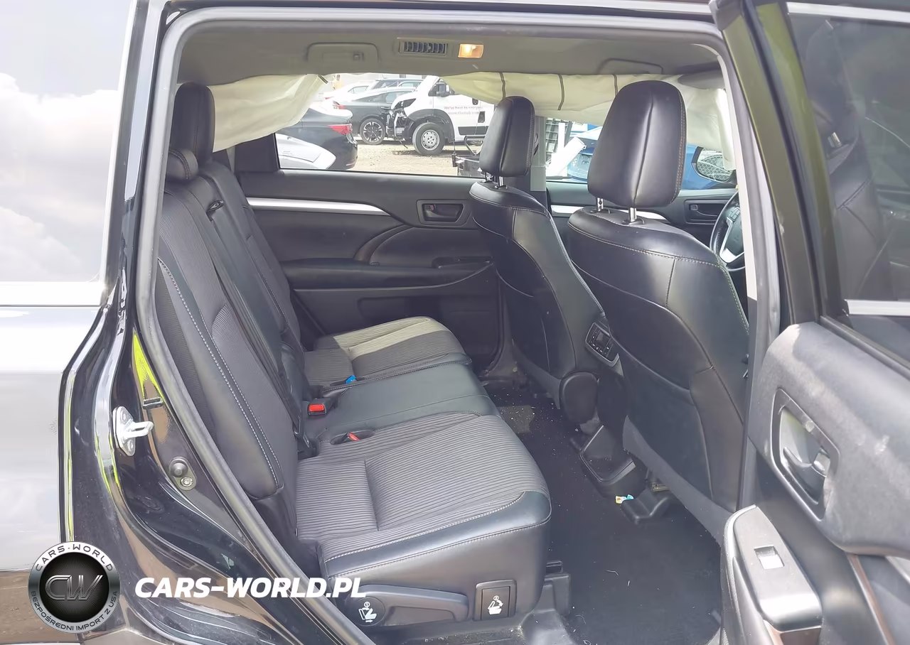 2017 Toyota Highlander Le Plus VIN:5TDBZRFH3HS427133 - 8