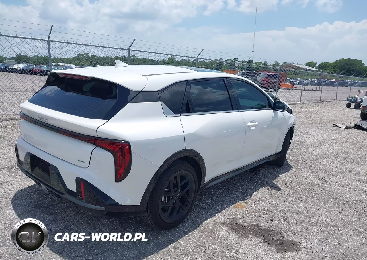 2026 Kia K4 Gt-Line Turbo VIN:3KPFU5DC6TE262858 - 4