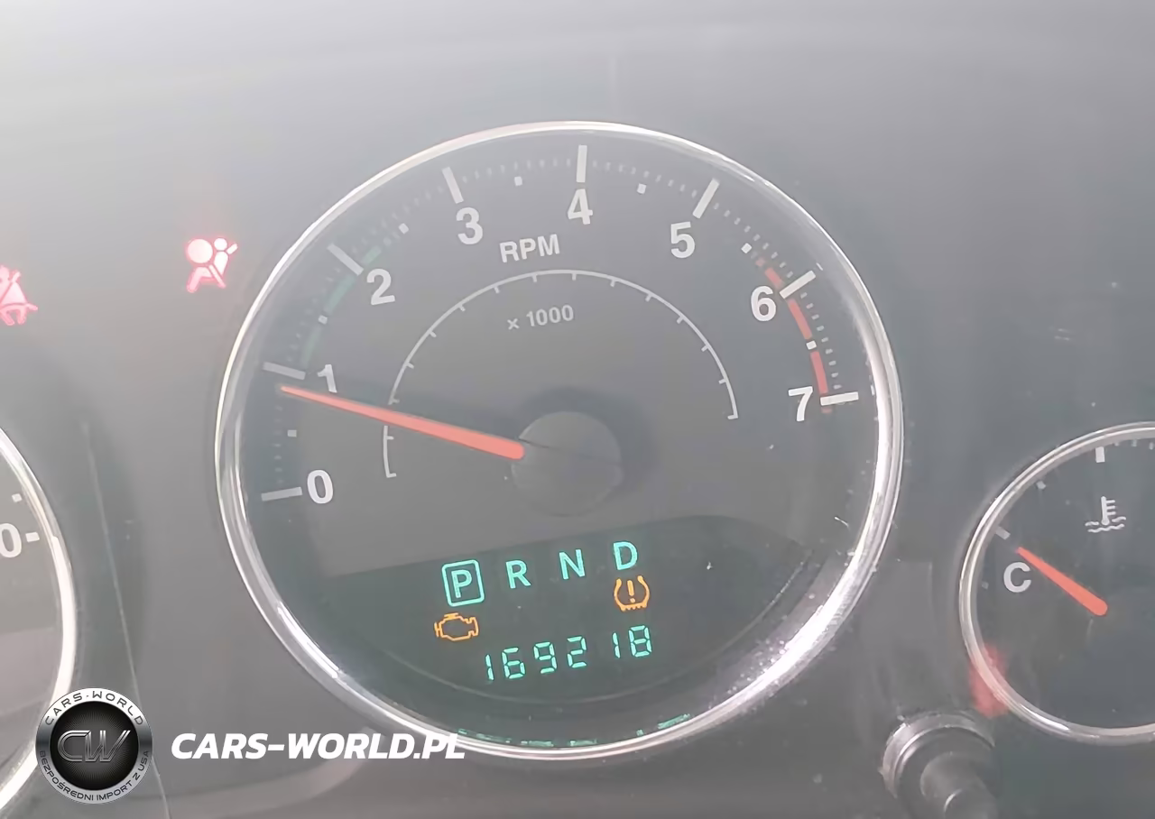 2011 Jeep Wrangler Unlimited Sport VIN:1J4BA3H19BL537644 - 15