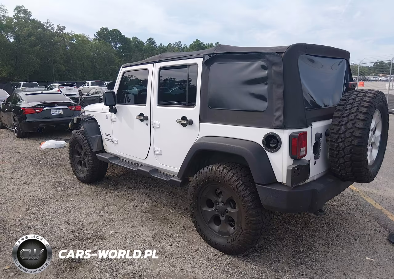 2011 Jeep Wrangler Unlimited Sport VIN:1J4BA3H19BL537644 - 3