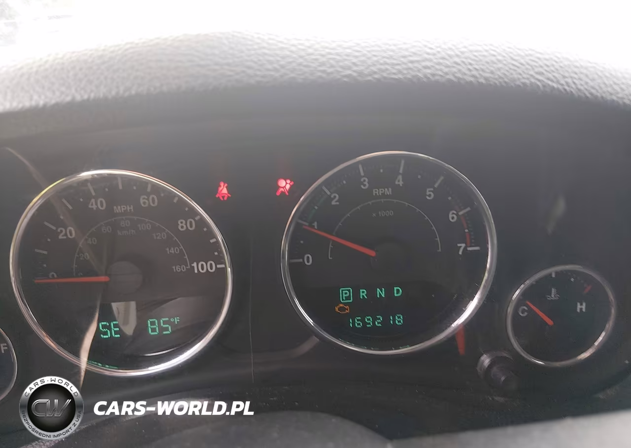 2011 Jeep Wrangler Unlimited Sport VIN:1J4BA3H19BL537644 - 7