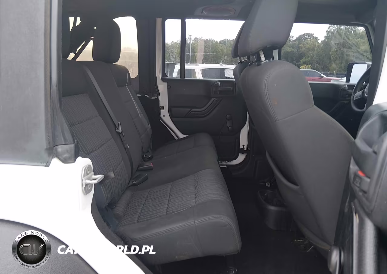 2011 Jeep Wrangler Unlimited Sport VIN:1J4BA3H19BL537644 - 8