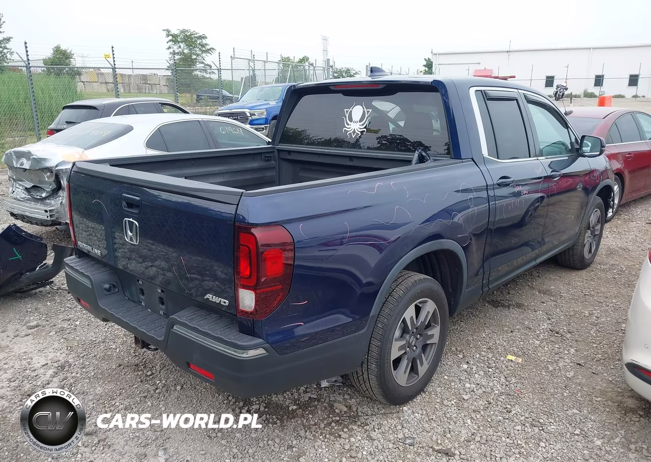 2017 Honda Ridgeline Rtl VIN:5FPYK3F52HB001981 - 4