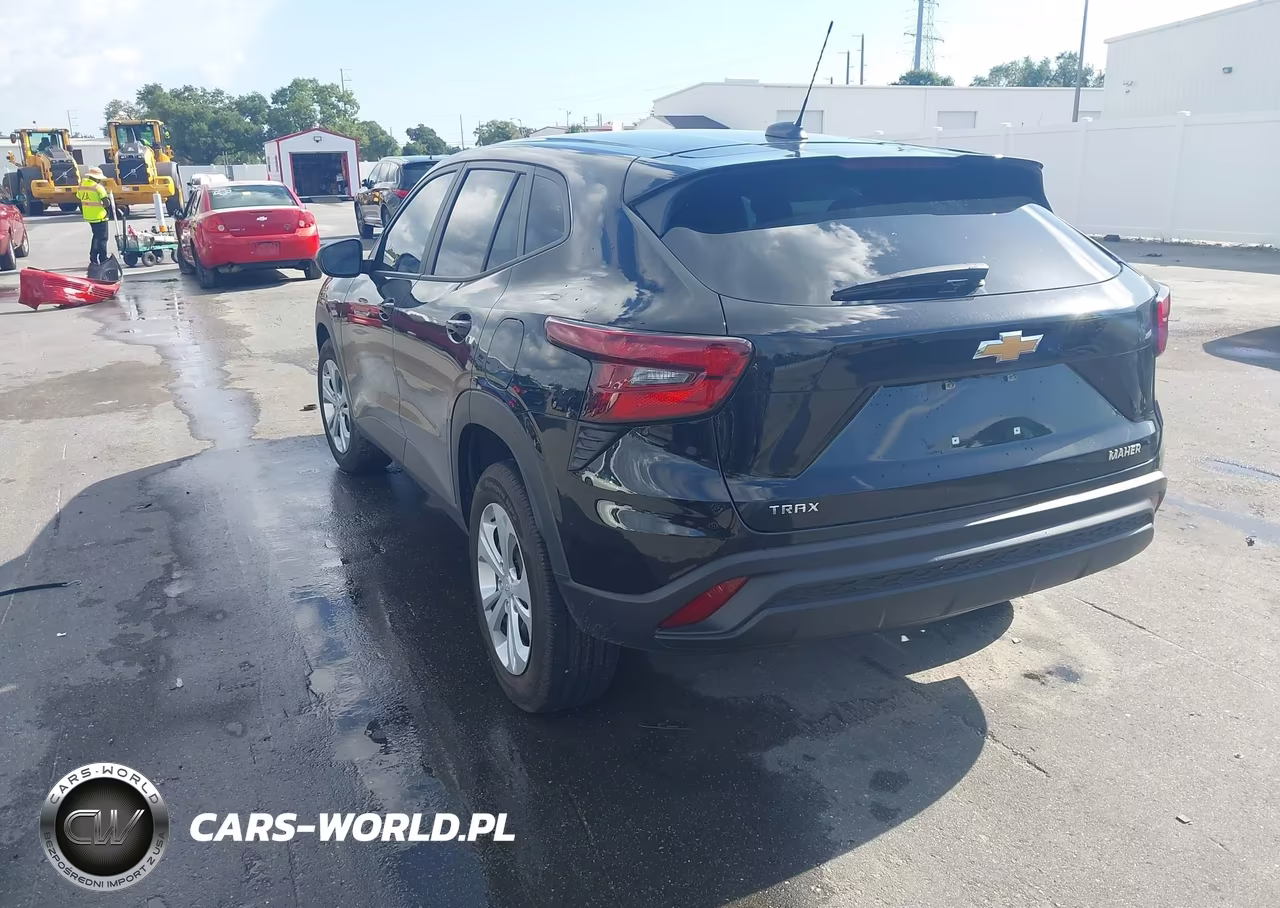 2026 Chevrolet Trax Fwd Ls VIN:KL77LFEP3TC000900 - 3