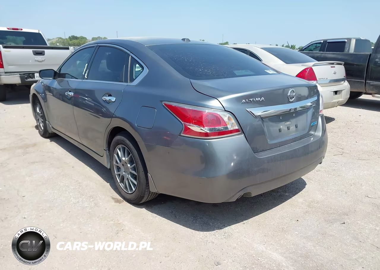 2014 Nissan Altima 2.5 S VIN:1N4AL3AP5EN390490 - 3