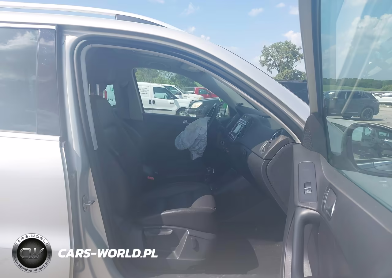 2013 Volkswagen Tiguan Se VIN:WVGBV3AX9DW566728 - 5