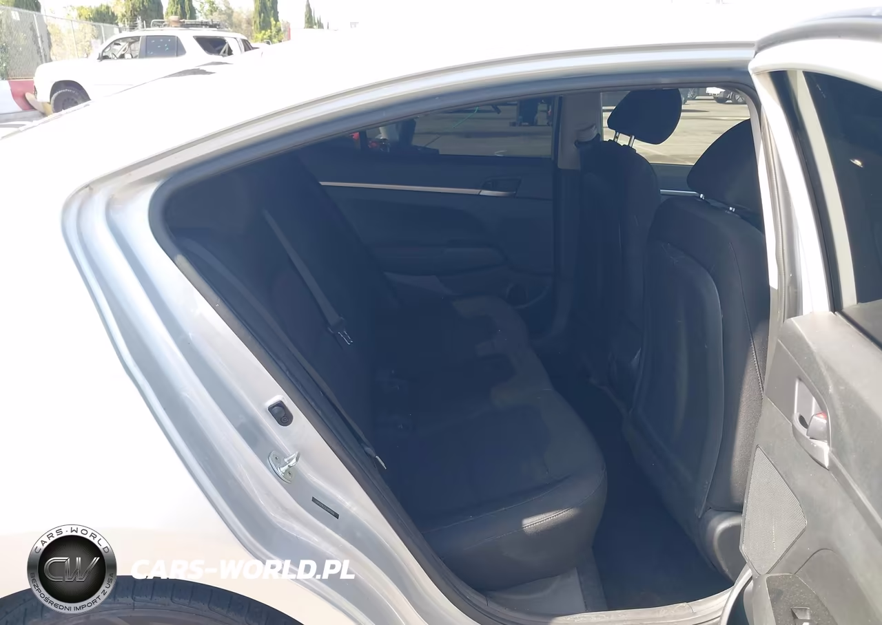 HYUNDAI ELANTRA VIN:5NPD74LF2LH499606 - 8