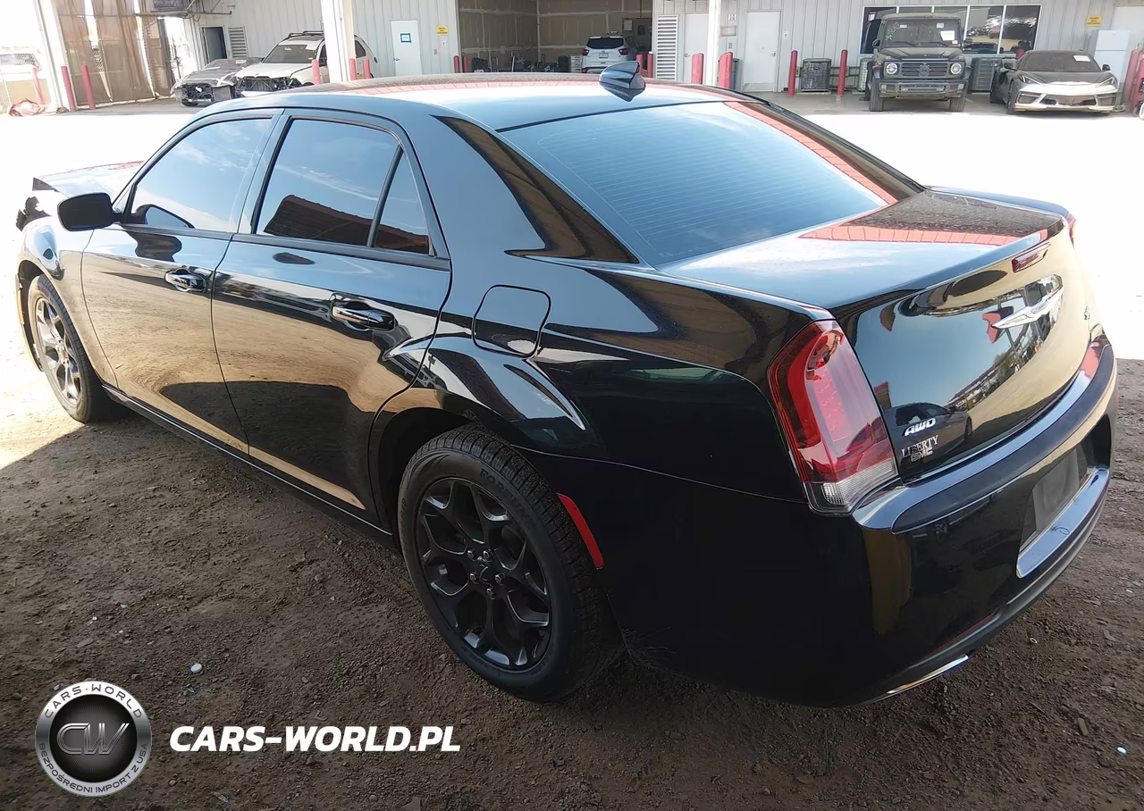 2019 Chrysler 300 300S Awd VIN:2C3CCAGG6KH569838 - 3
