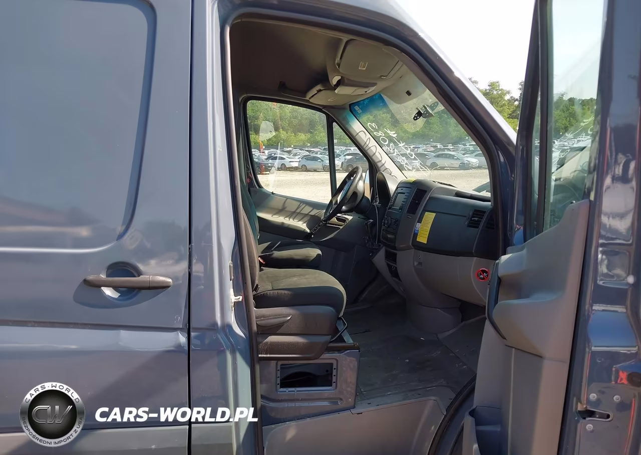 2018 Mercedes-Benz Sprinter 2500 Standard Roof V6 VIN:WD3PE7CDXJP647080 - 5
