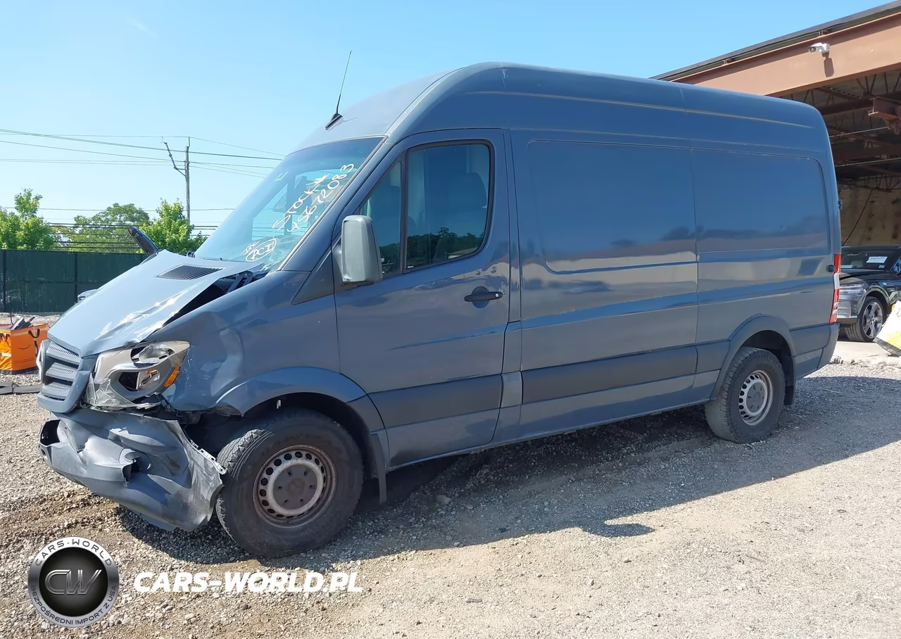 2018 Mercedes-Benz Sprinter 2500 Standard Roof V6 VIN:WD3PE7CDXJP647080 - 6
