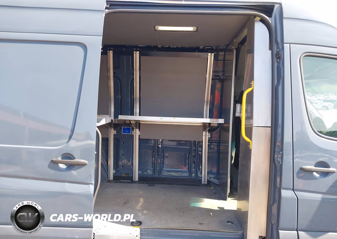 2018 Mercedes-Benz Sprinter 2500 Standard Roof V6 VIN:WD3PE7CDXJP647080 - 8