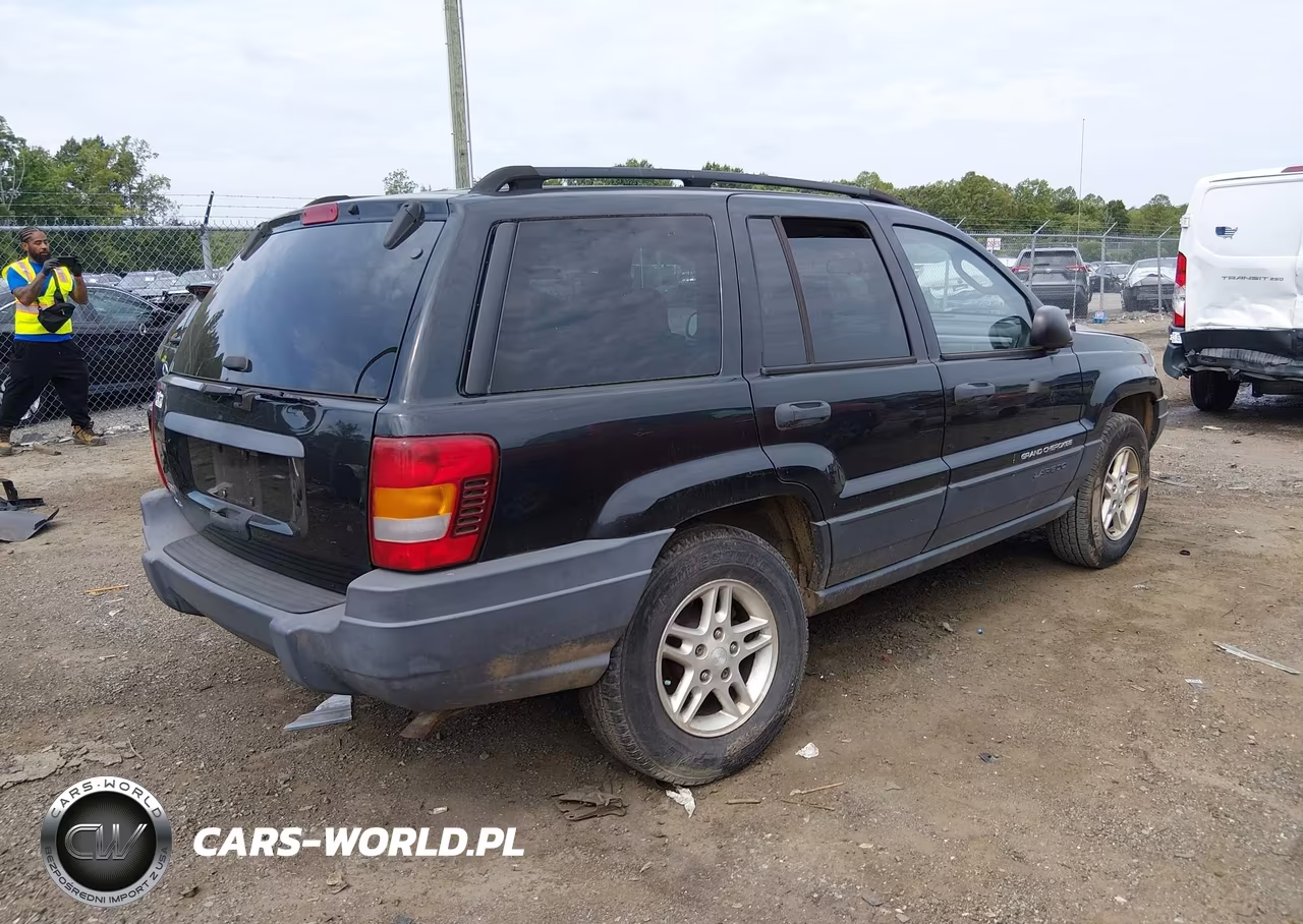 2003 Jeep Grand Cherokee Laredo VIN:1J4GW48S53C588856 - 4