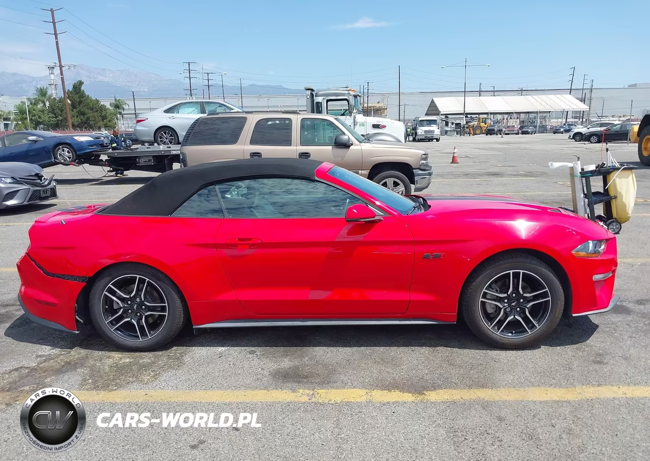 2019 Ford Mustang Ecoboost Premium VIN:1FATP8UH2K5205371 - 13