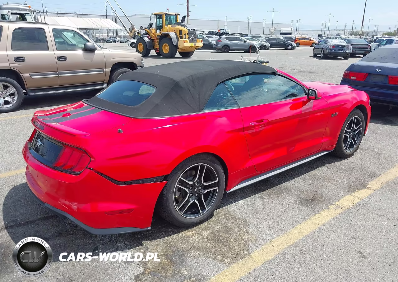 2019 Ford Mustang Ecoboost Premium VIN:1FATP8UH2K5205371 - 4