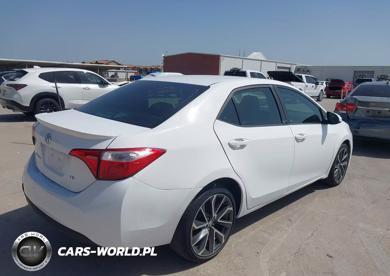 2016 Toyota Corolla Le VIN:5YFBURHE6GP544715 - 4