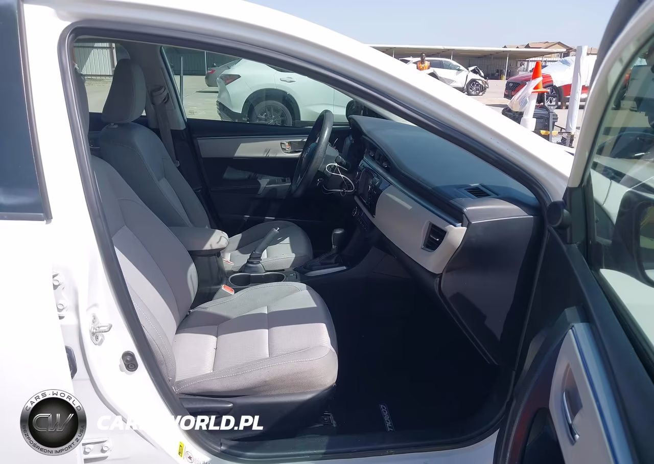 2016 Toyota Corolla Le VIN:5YFBURHE6GP544715 - 5