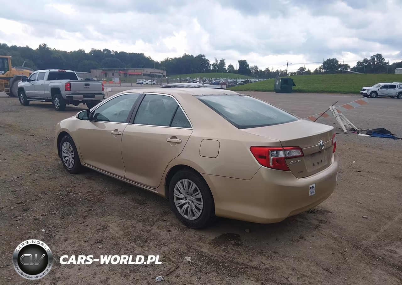 2012 Toyota Camry Le VIN:4T1BF1FK1CU007571 - 3