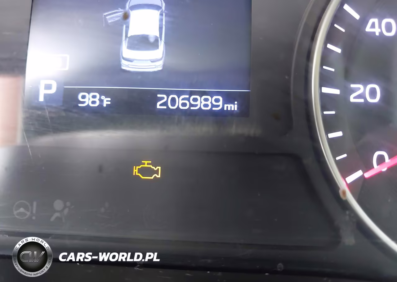 2019 Kia Optima S VIN:5XXGT4L31KG294139 - 16