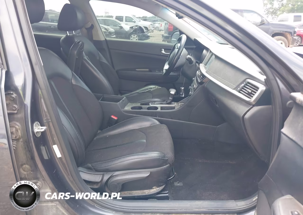 2019 Kia Optima S VIN:5XXGT4L31KG294139 - 5