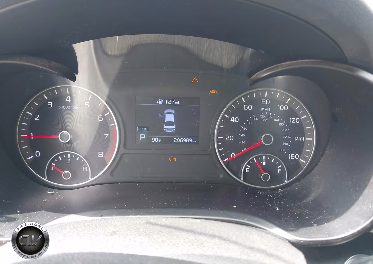 2019 Kia Optima S VIN:5XXGT4L31KG294139 - 7