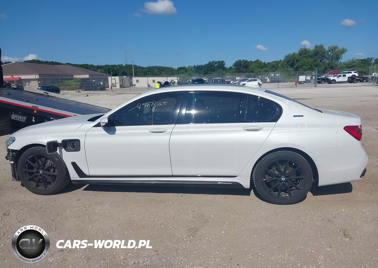 2018 BMW 740E xDrive Iperformance VIN:WBA7J2C56JB246262 - 14