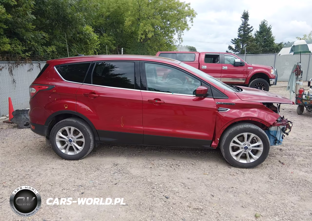 2017 Ford Escape Se VIN:1FMCU9GD8HUB02550 - 14