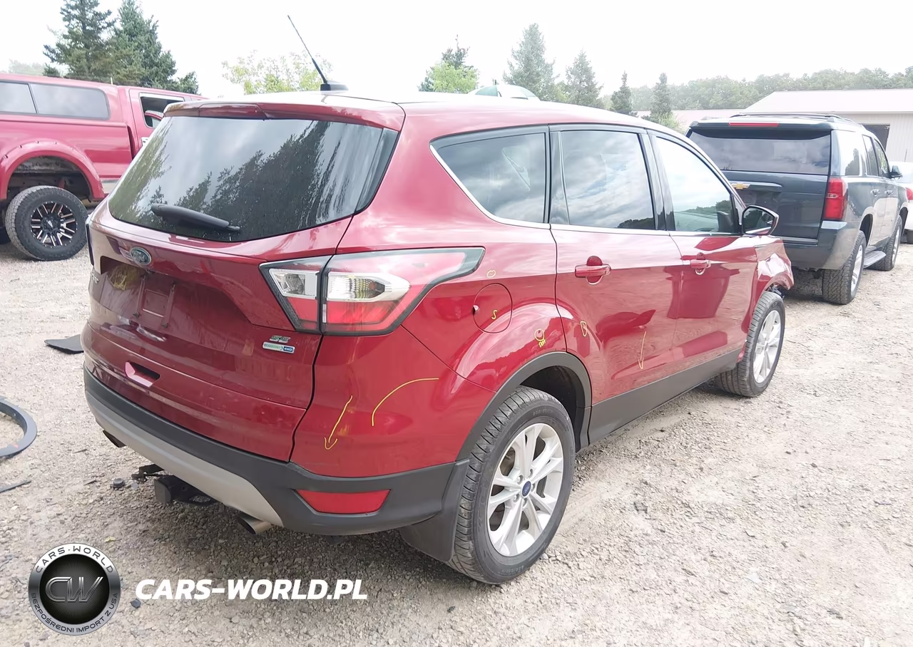 2017 Ford Escape Se VIN:1FMCU9GD8HUB02550 - 4