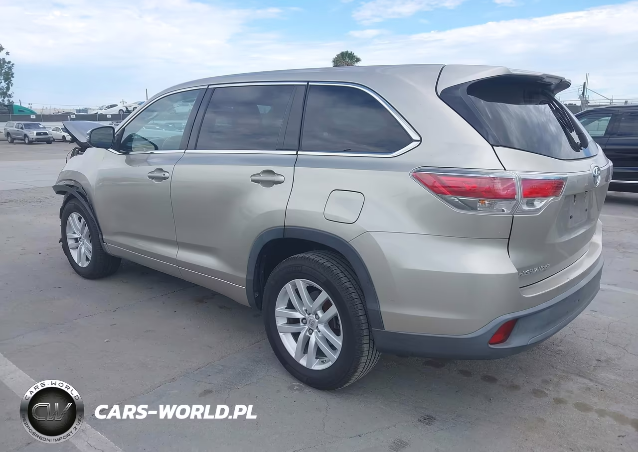 2015 Toyota Highlander Le VIN:5TDZARFH6FS017039 - 3