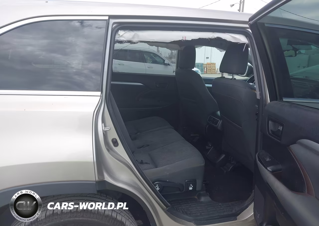 2015 Toyota Highlander Le VIN:5TDZARFH6FS017039 - 8