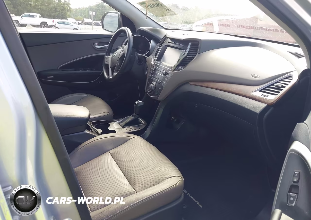 2018 Hyundai Santa Fe Se VIN:KM8SN4HF6JU266297 - 5