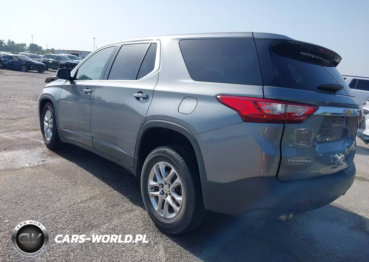 2020 Chevrolet Traverse Fwd Ls VIN:1GNERFKW8LJ115354 - 3