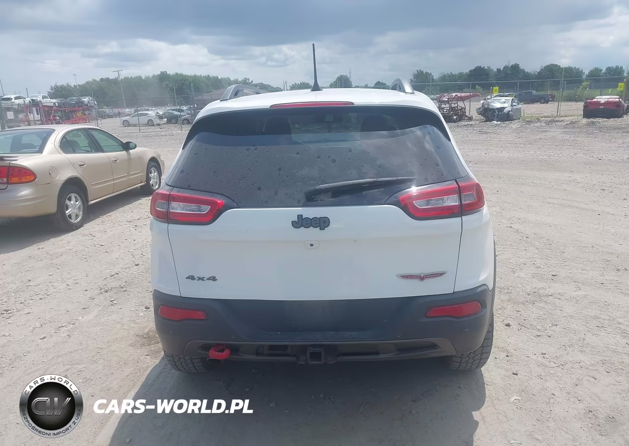 2017 Jeep Cherokee Trailhawk VIN:1C4PJMBB2HW648370 - 16