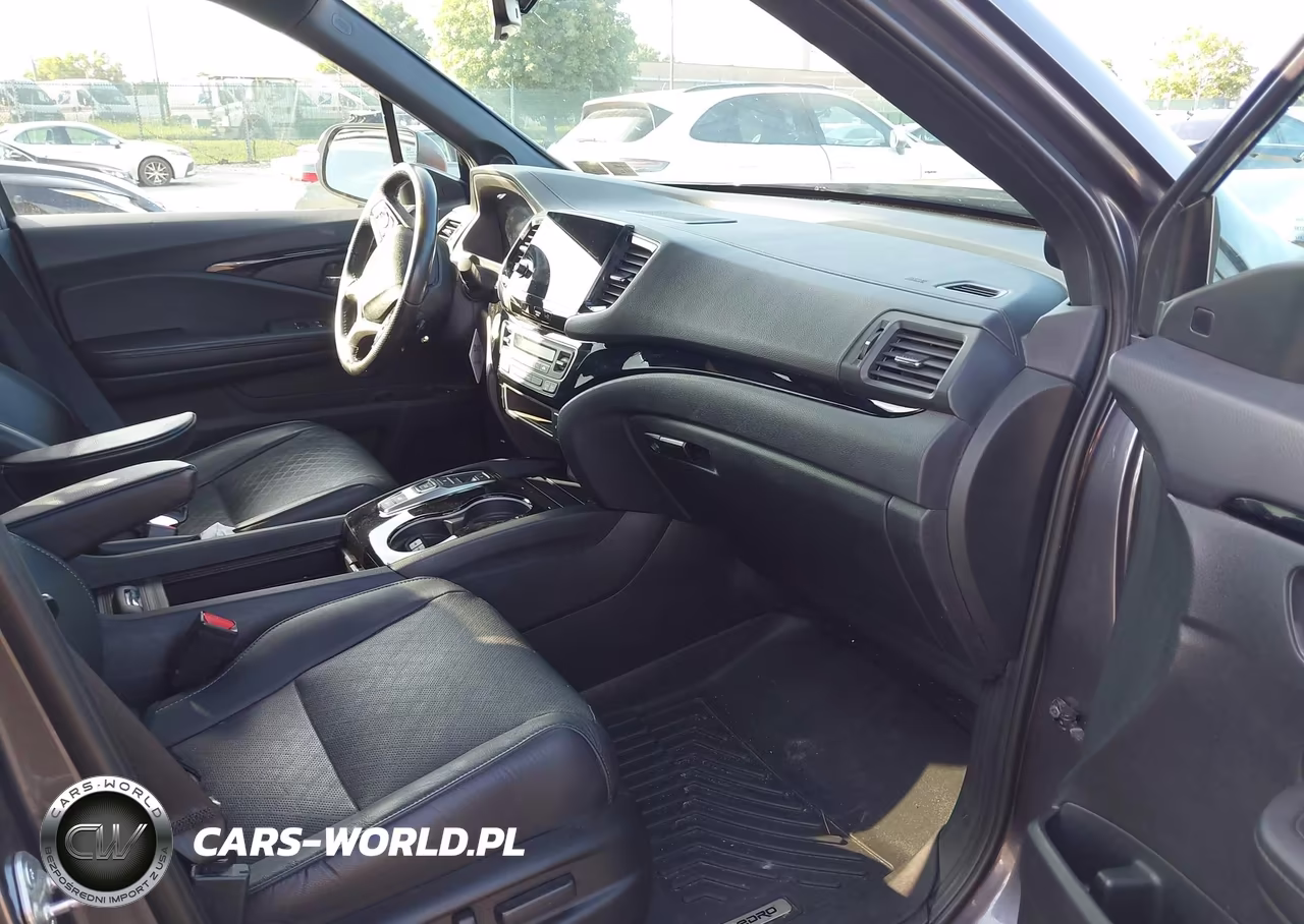 2019 Honda Passport Touring VIN:5FNYF8H98KB003767 - 5