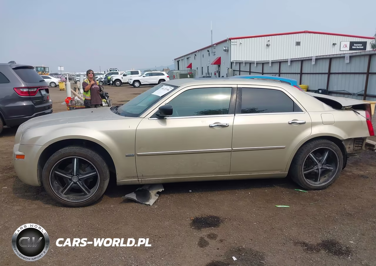 2010 Chrysler 300 Touring-Signature Series-Executive Series VIN:2C3CA5CV5AH147379 - 15