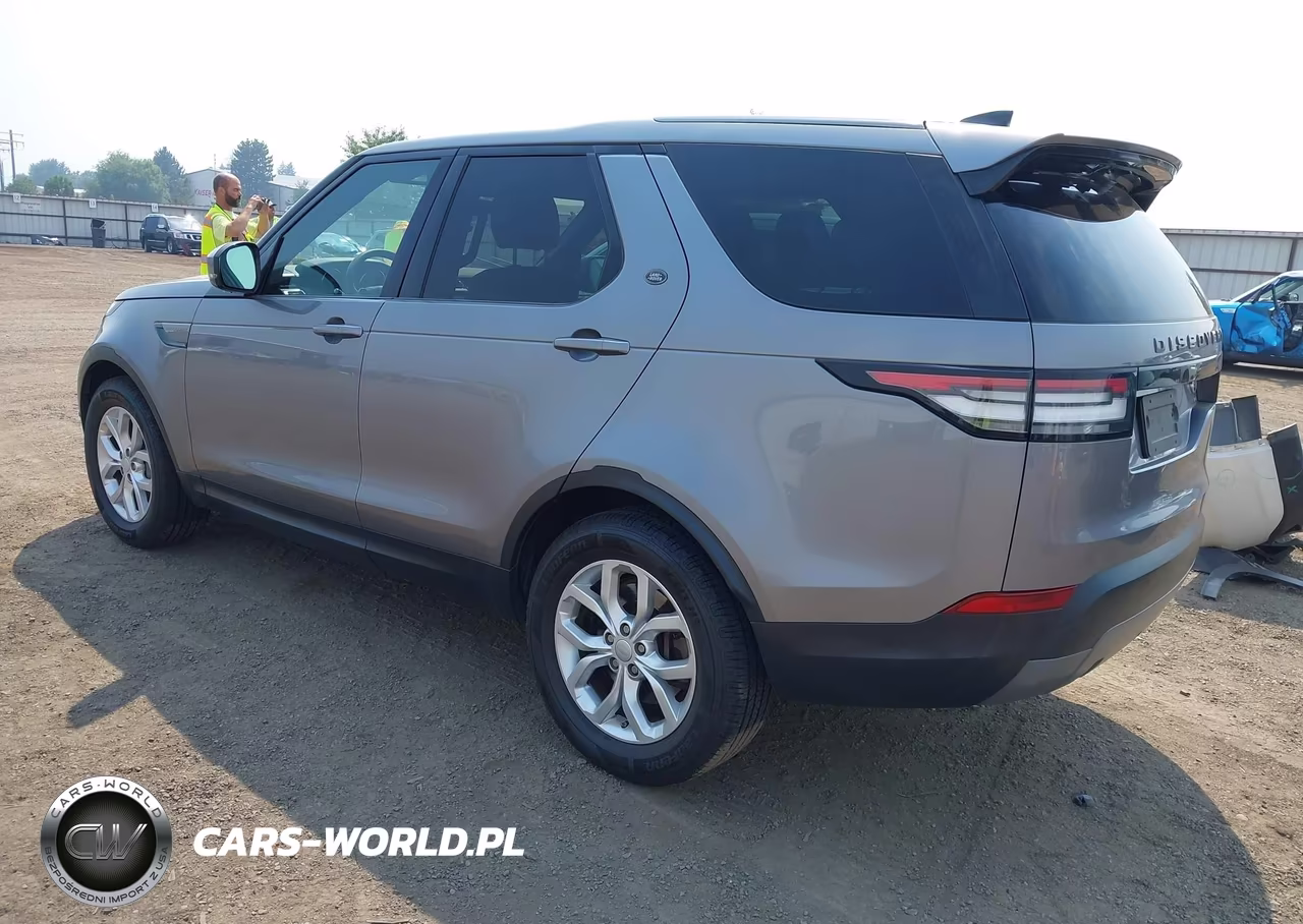 2020 Land Rover Discovery Se VIN:SALRG2RV8L2429501 - 3
