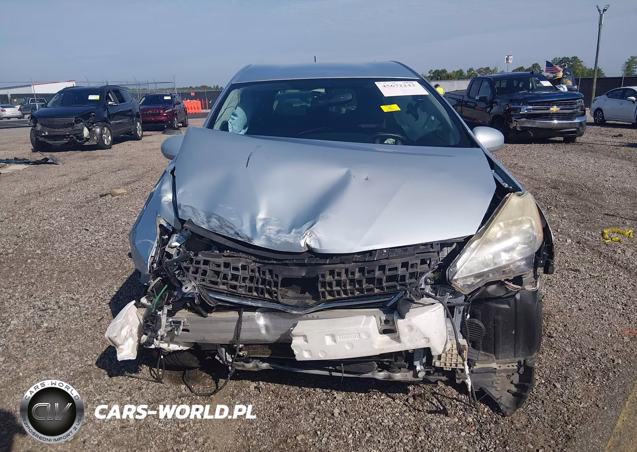 2013 Toyota Prius V Five VIN:JTDZN3EU1D3201156 - 13