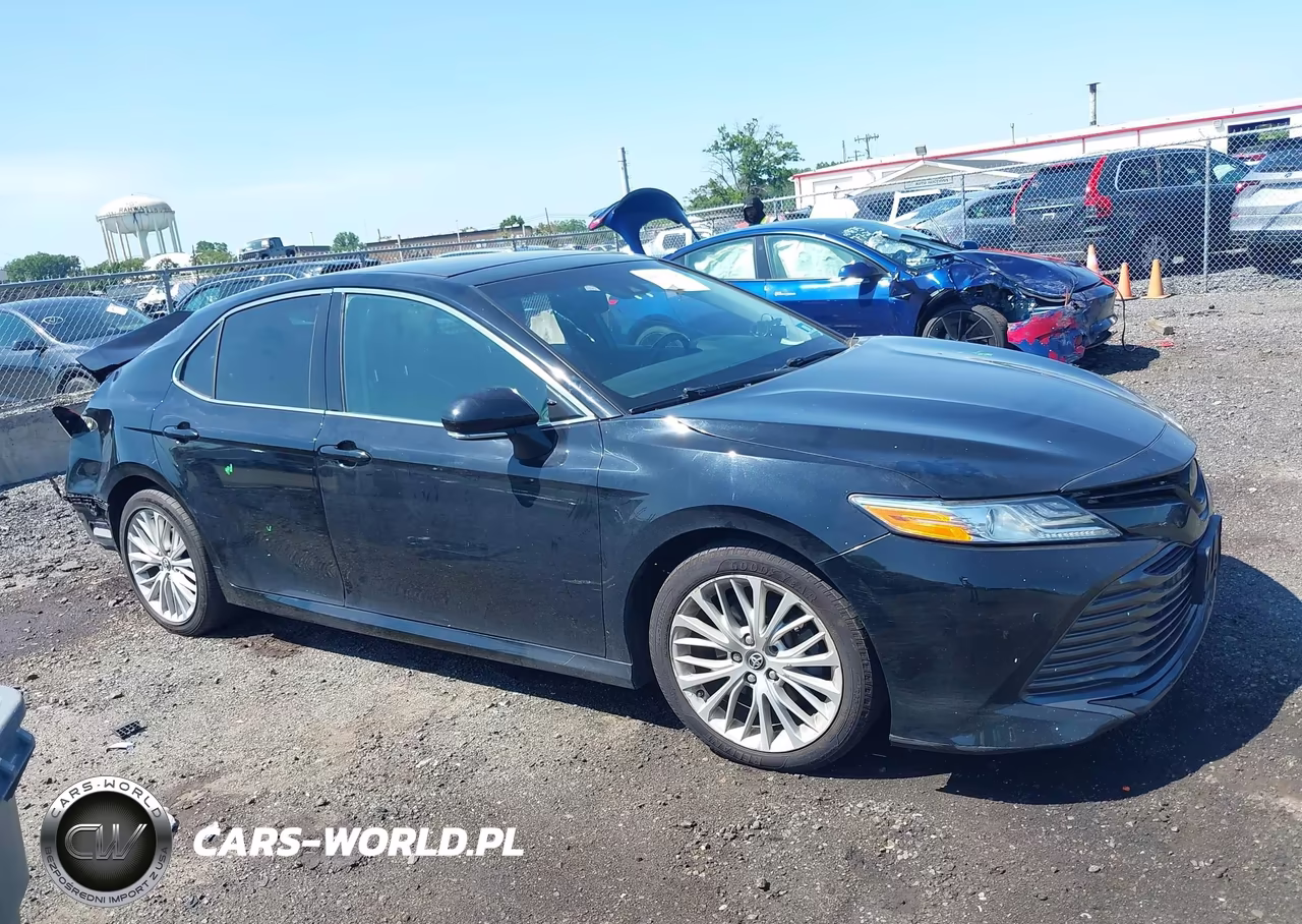 2018 Toyota Camry Xle VIN:4T1B11HK7JU041877 - 13