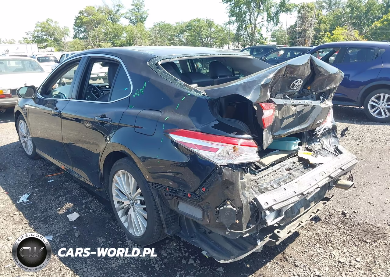 2018 Toyota Camry Xle VIN:4T1B11HK7JU041877 - 6