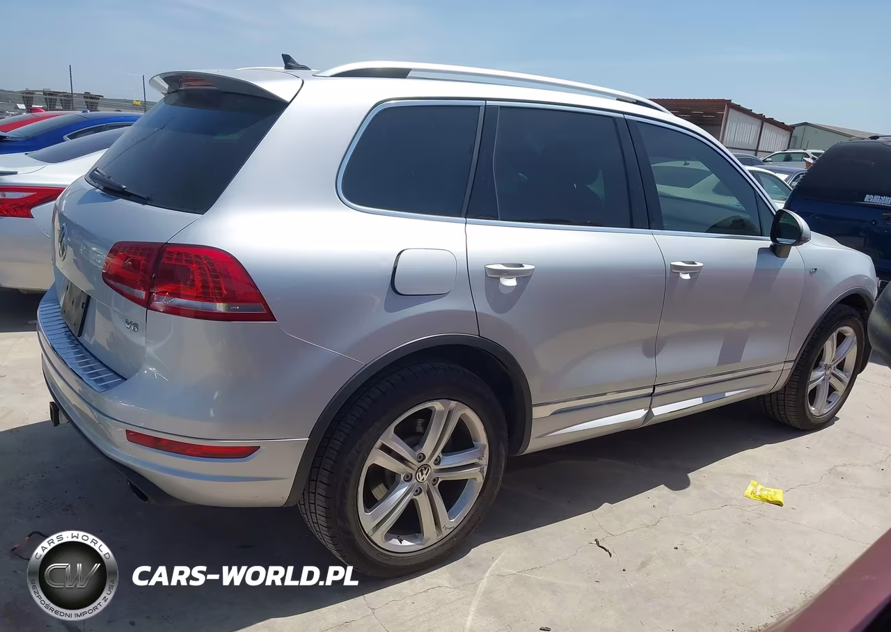 2014 Volkswagen Touareg 3.6L R-Line VIN:WVGDF9BP6ED003690 - 14