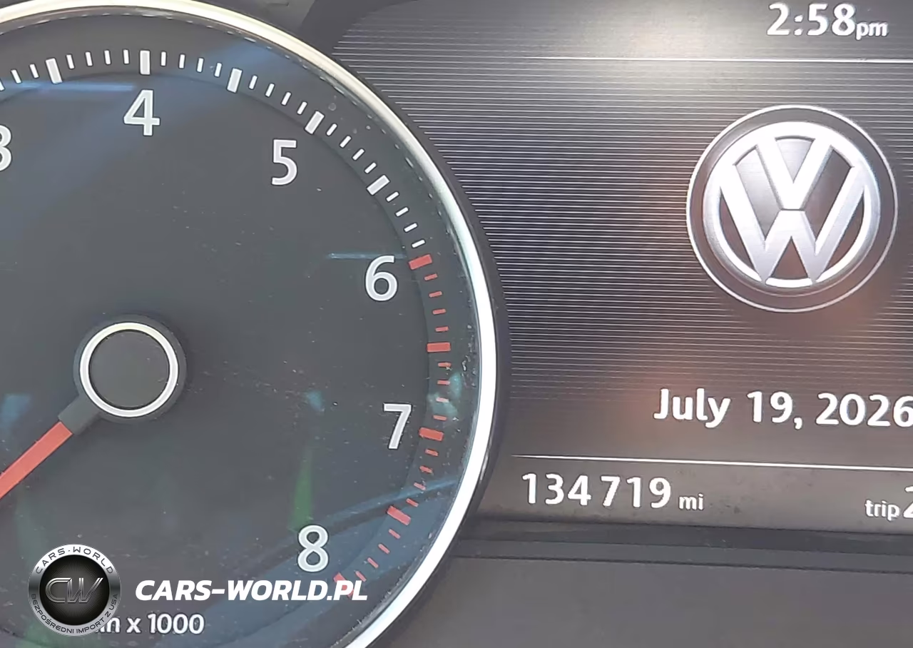 2014 Volkswagen Touareg 3.6L R-Line VIN:WVGDF9BP6ED003690 - 16