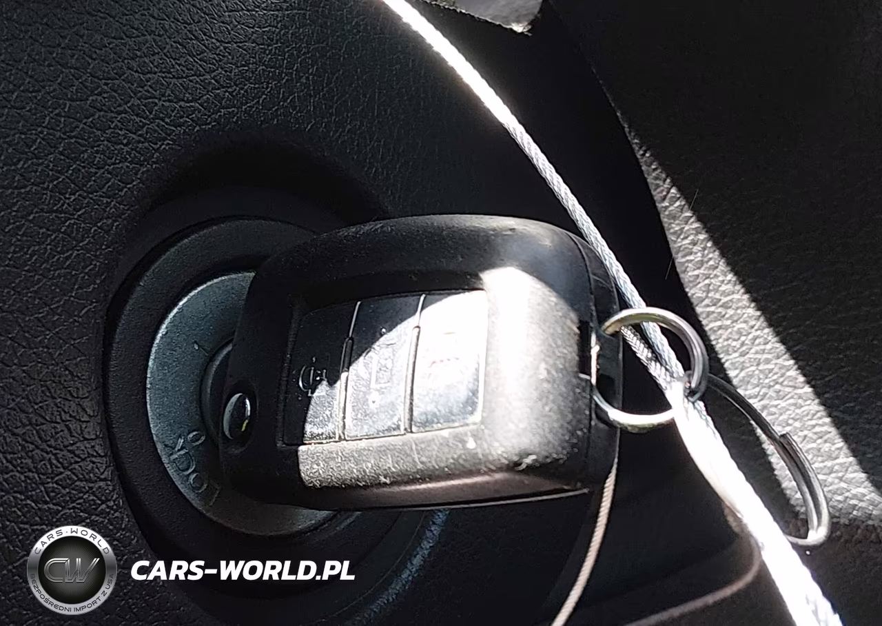 2019 Nissan Rogue S VIN:5N1AT2MT2KC796677 - 11