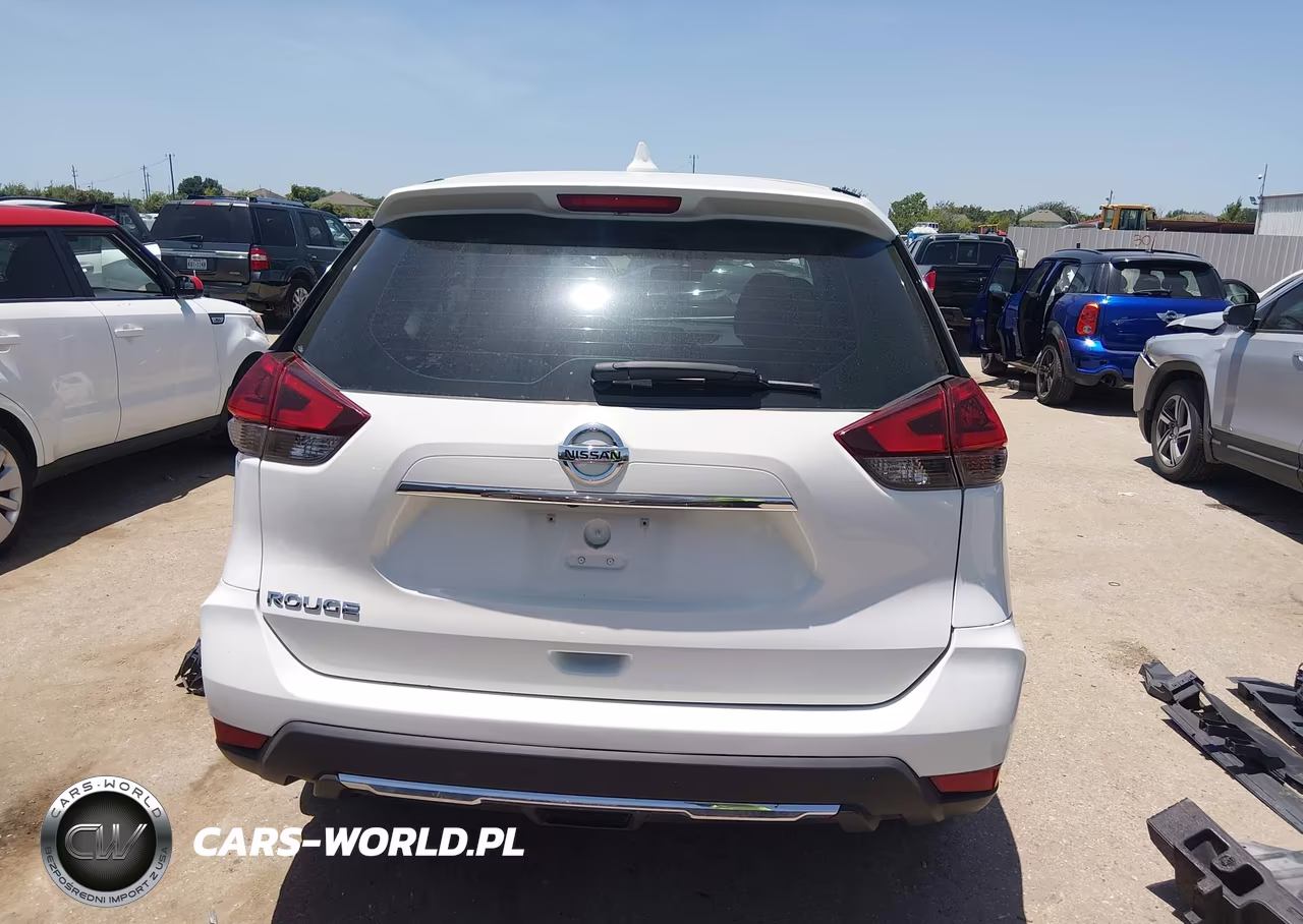 2019 Nissan Rogue S VIN:5N1AT2MT2KC796677 - 17