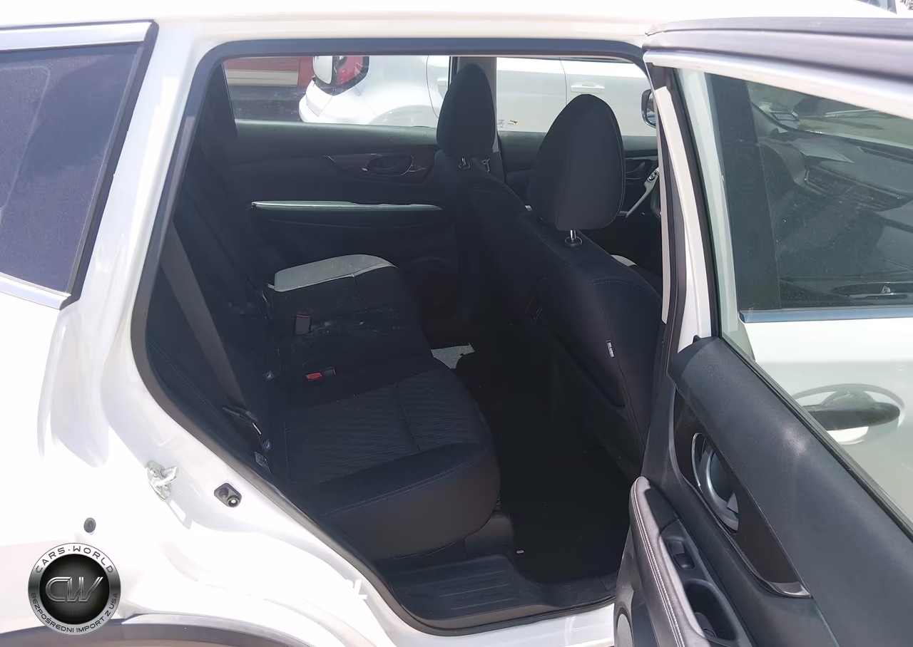 2019 Nissan Rogue S VIN:5N1AT2MT2KC796677 - 8
