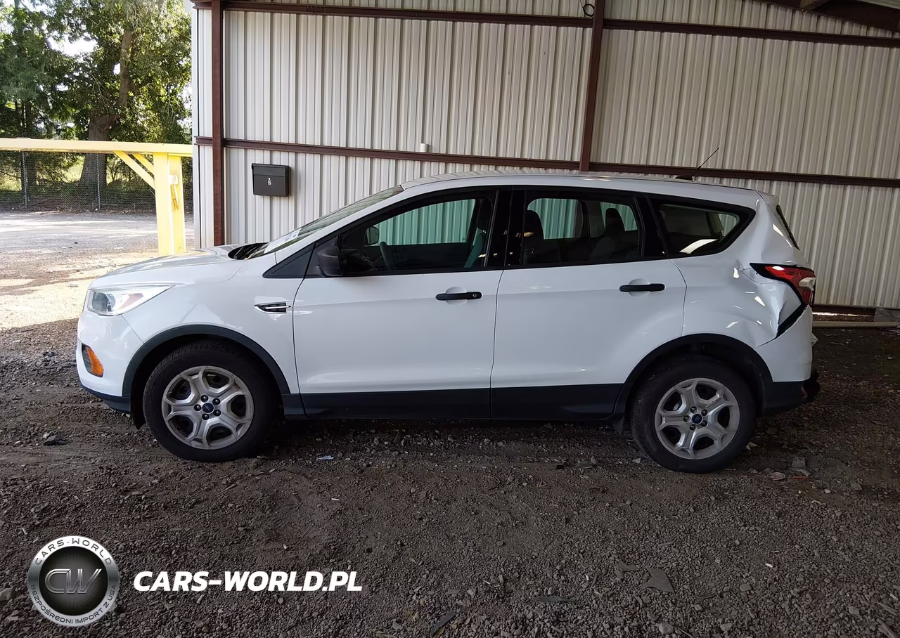 2017 Ford Escape S VIN:1FMCU0F70HUC31597 - 15